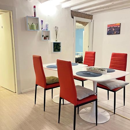 Genova Centro Affittacamere- Bagno In Comune ภายนอก รูปภาพ