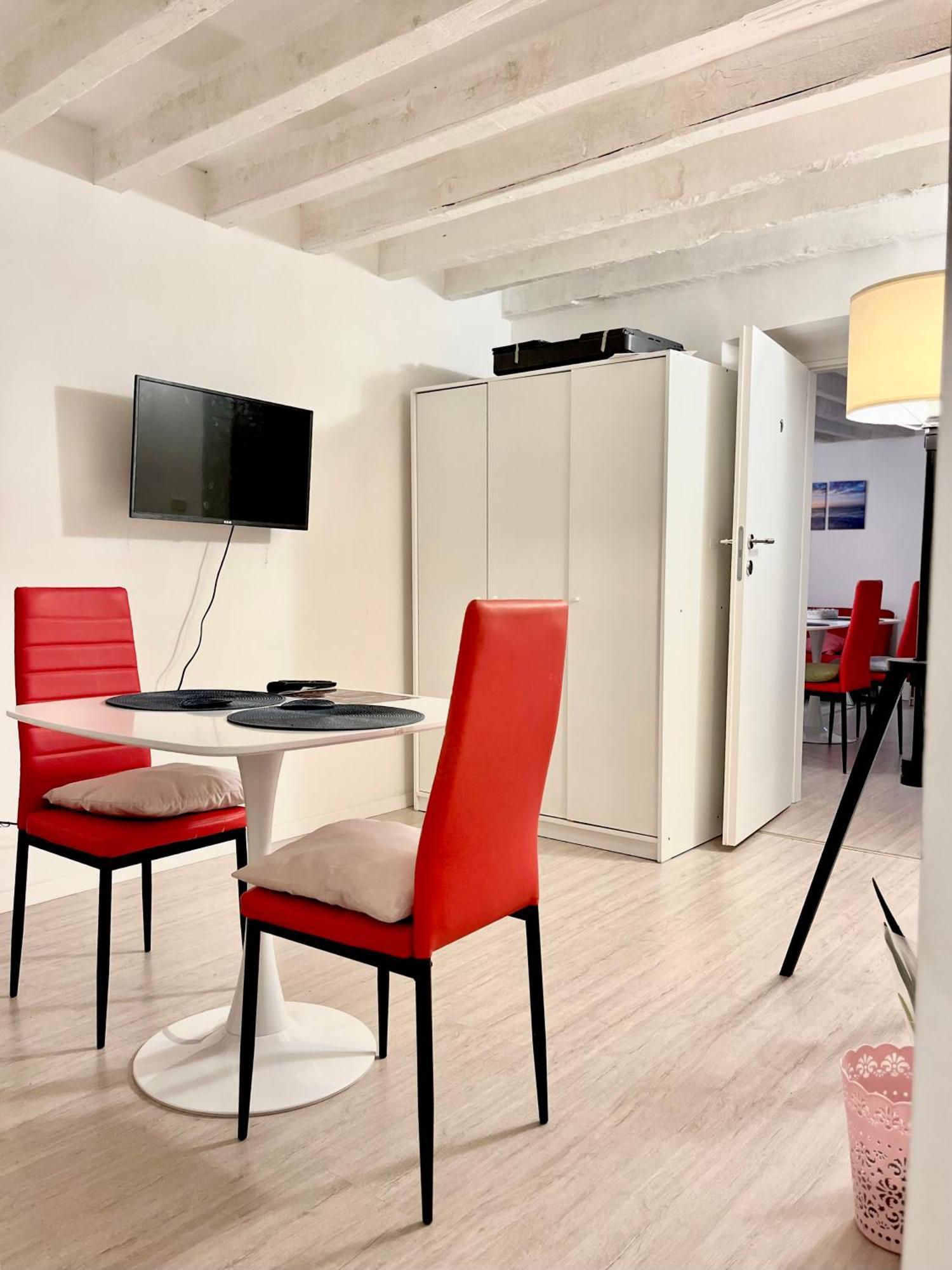 Genova Centro Affittacamere- Bagno In Comune ภายนอก รูปภาพ