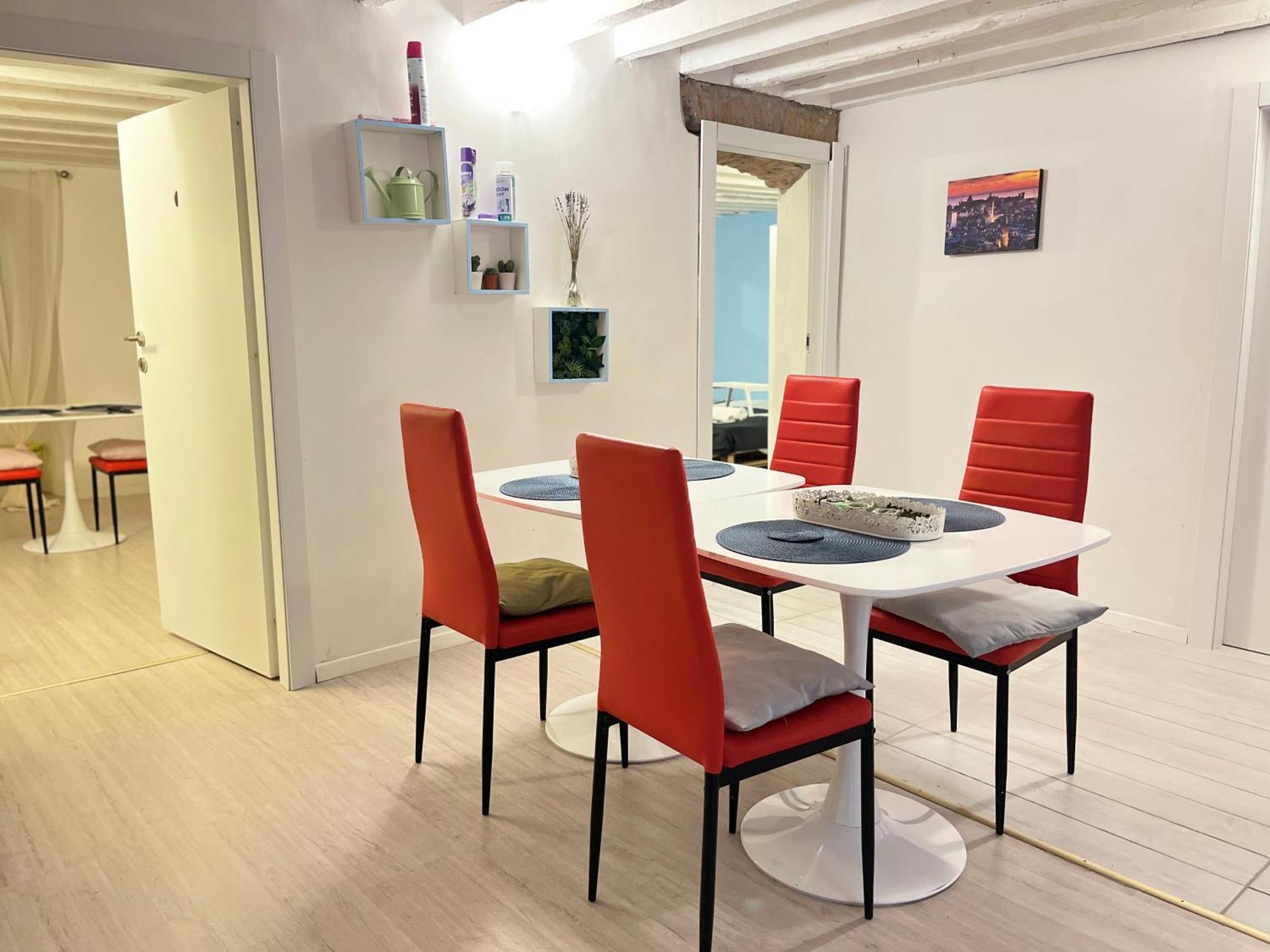 Genova Centro Affittacamere- Bagno In Comune ภายนอก รูปภาพ